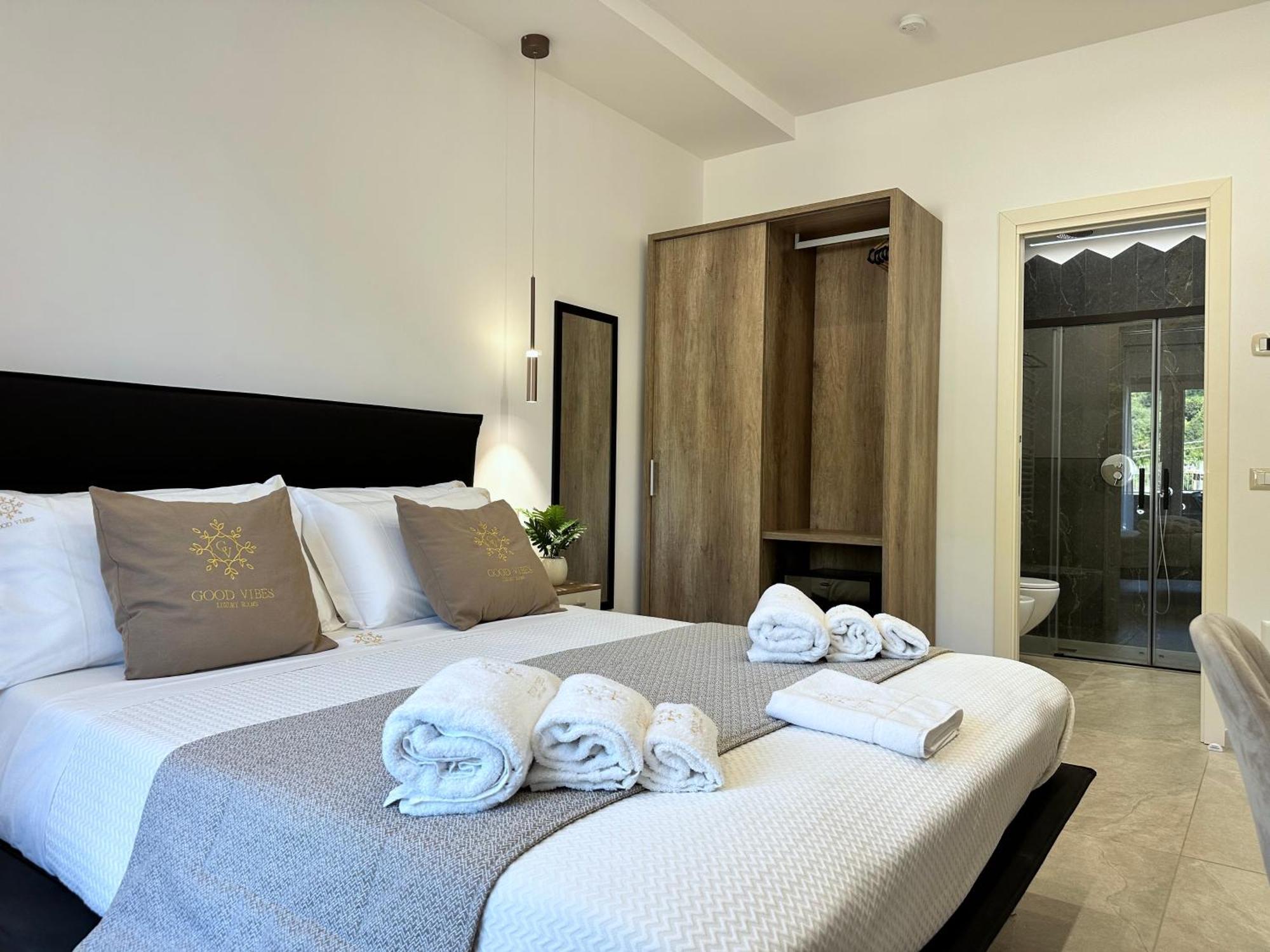 Good Vibes Luxury Rooms アジェーロラ エクステリア 写真